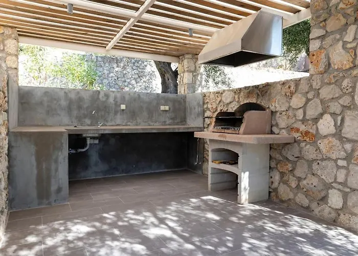 Olive Grove Vila Agia Efimia